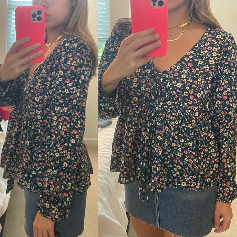 New with tags. Turquoise floral woven crepe Blouse